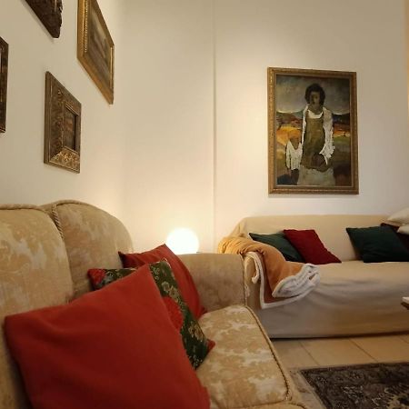 Apartamento Le Ginestre Sulmona Exterior foto