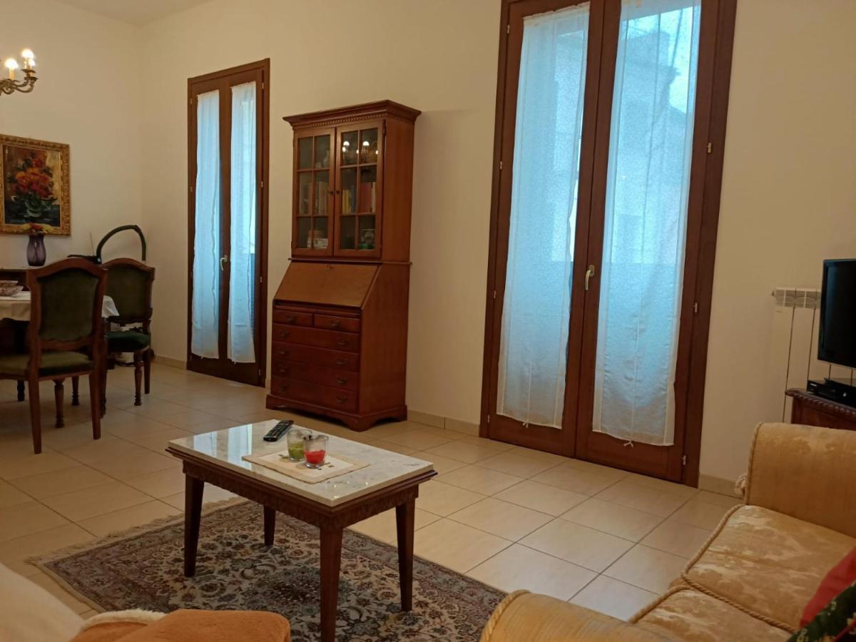 Apartamento Le Ginestre Sulmona Exterior foto