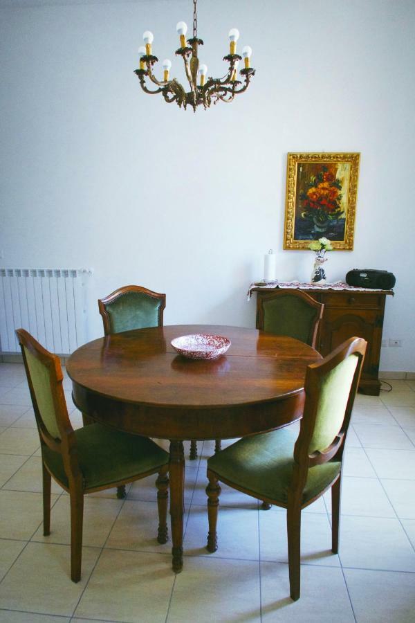 Apartamento Le Ginestre Sulmona Exterior foto
